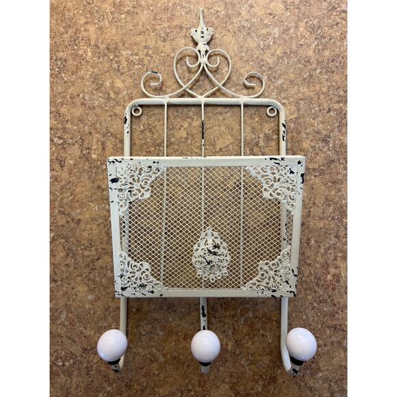 French Shabby Chic Metal Wall Storage and Towel or Coat Hook - Picture 1 of 5